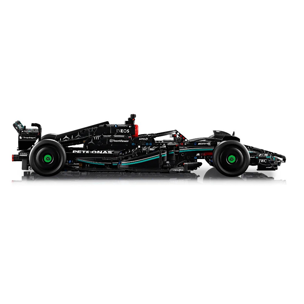 Mercedes-AMG F1 W14 - Image 2