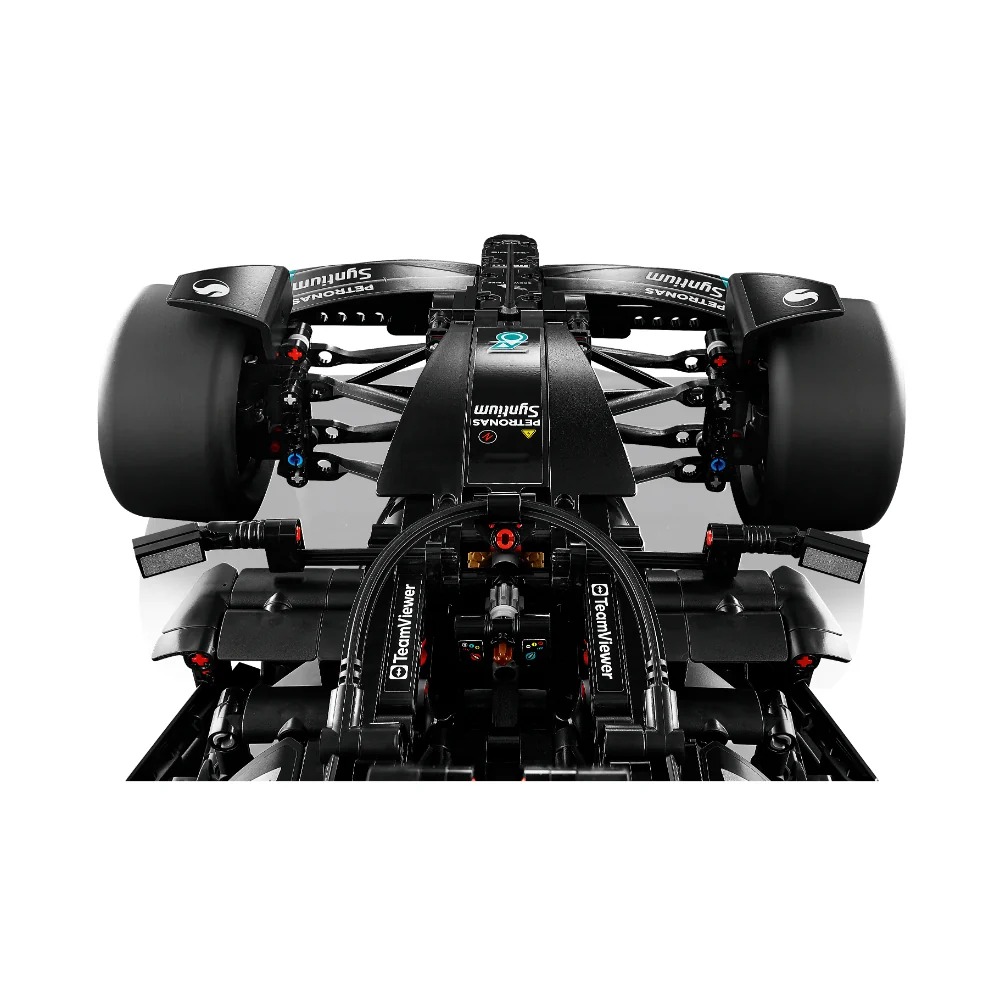 Mercedes-AMG F1 W14 - Image 4